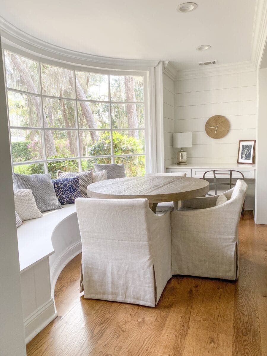 Sea Island Coastal House Tour | coastal breakfast nook with window banquette
