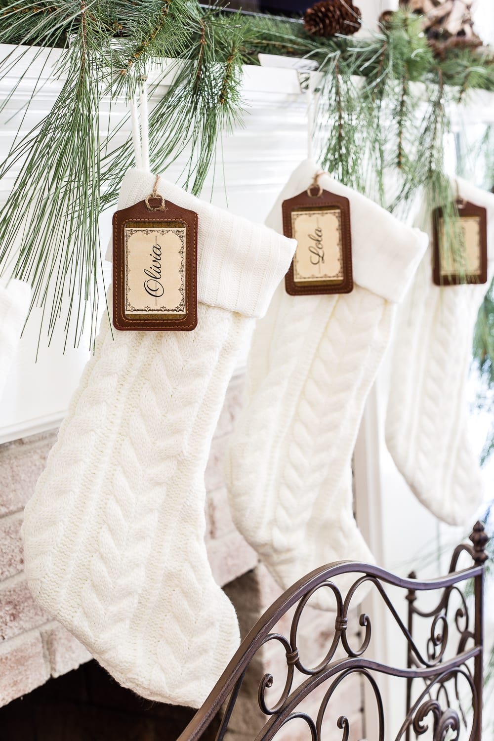 Seasonal Simplicity Christmas Living Room | unigumushane.com - A tour of a neutral Christmas living room with simple, natural decor, mercury glass, and a modern rustic vibe. #christmaslivingroom #neutralchristmas #christmasdecor