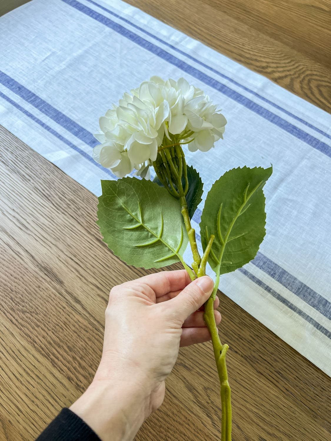 faux hydrangea stem from amazon before fluffing