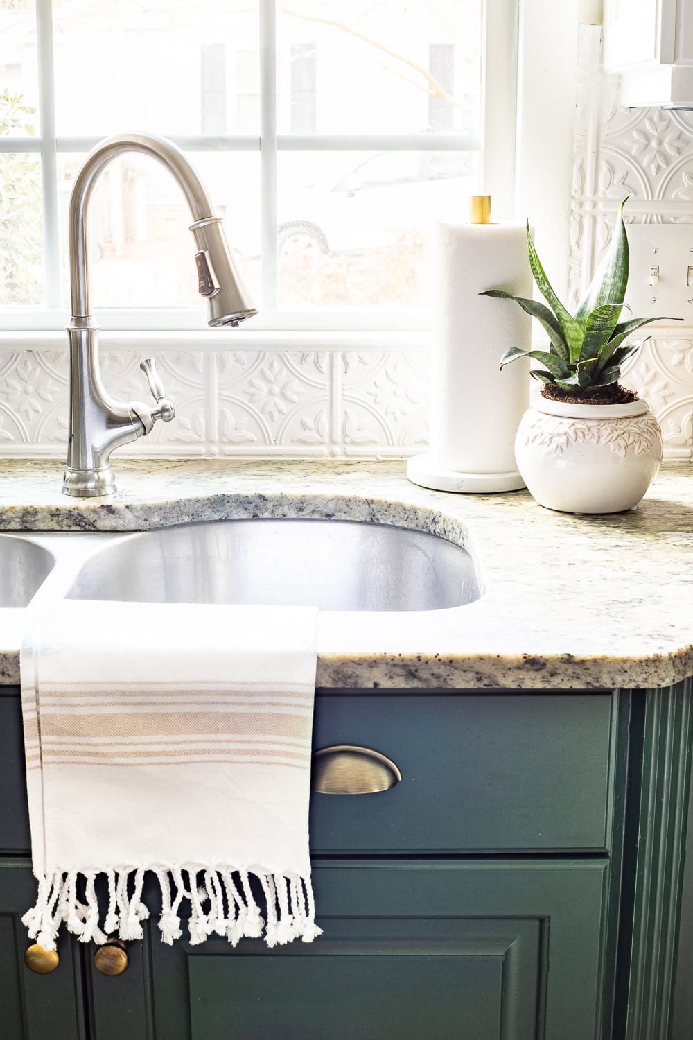decor beside a kitchen sink