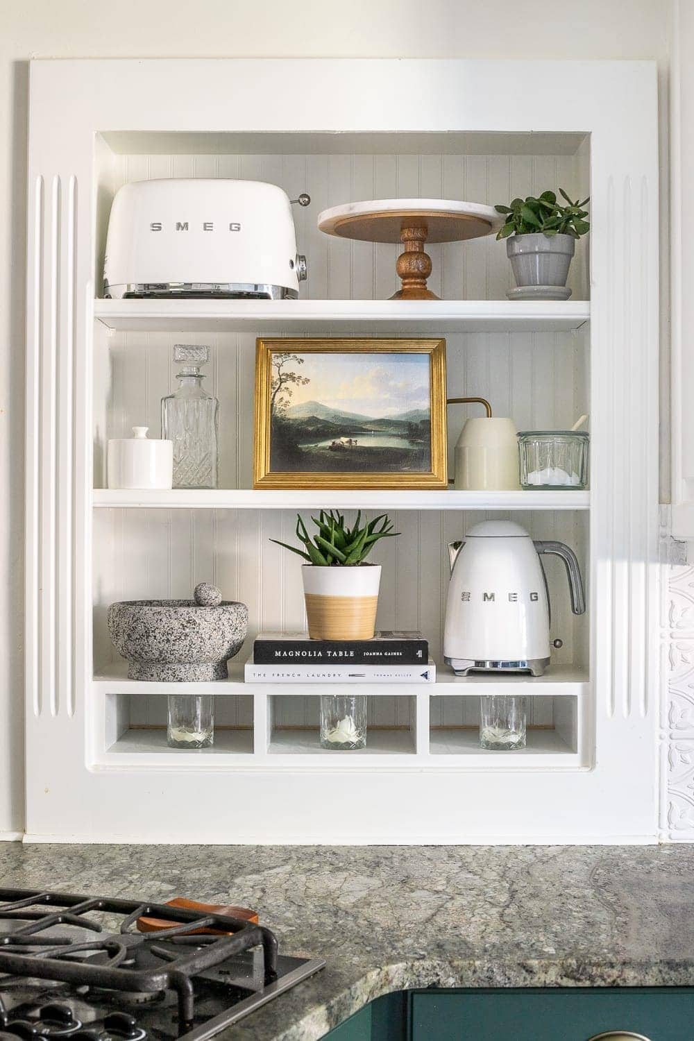 How to Decorate Shelves | 8 tips for decorating shelves to make them look perfectly styled and balanced every single time to make a statement in any room.