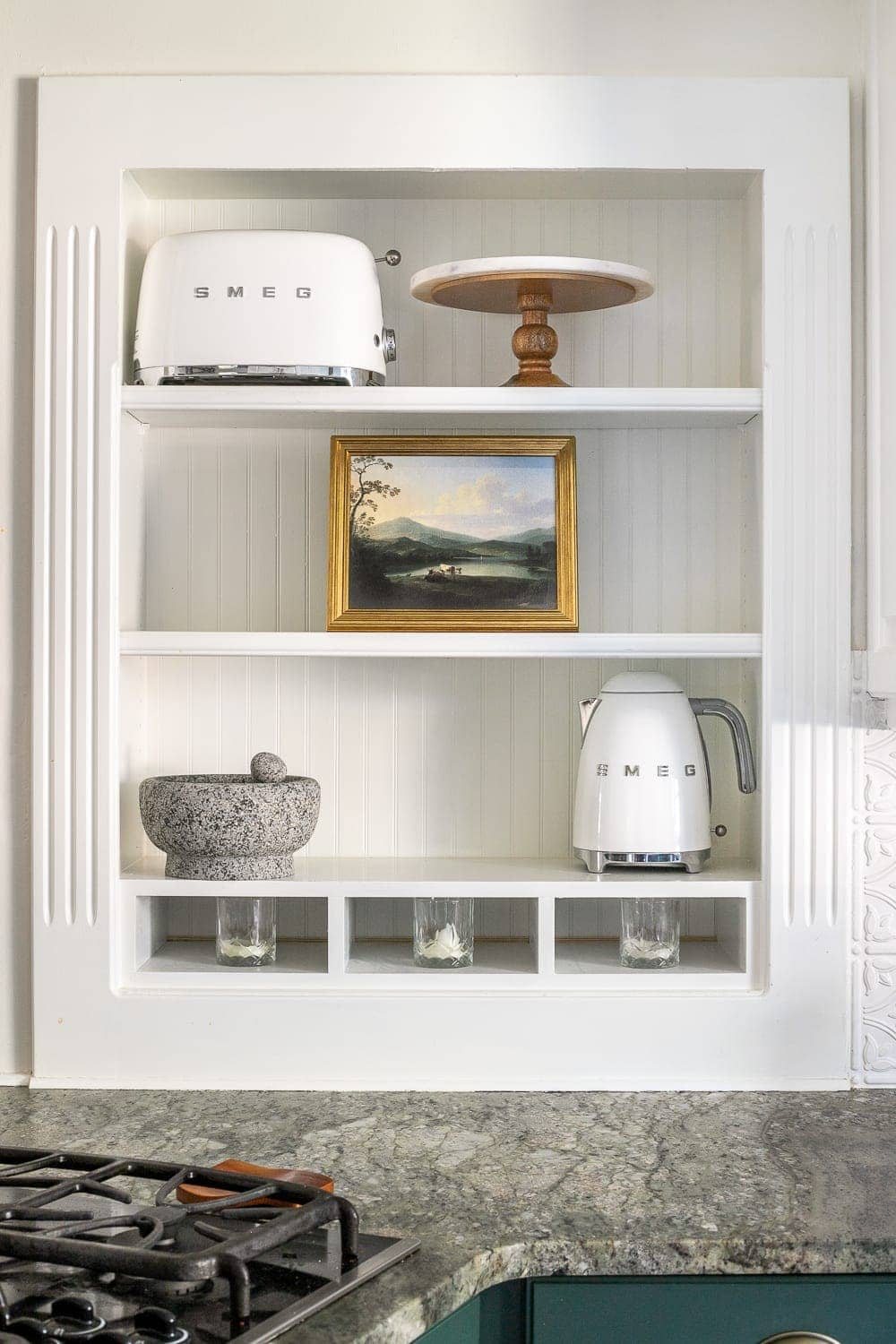 How to Decorate Shelves | 8 tips for decorating shelves to make them look perfectly styled and balanced every single time to make a statement in any room.