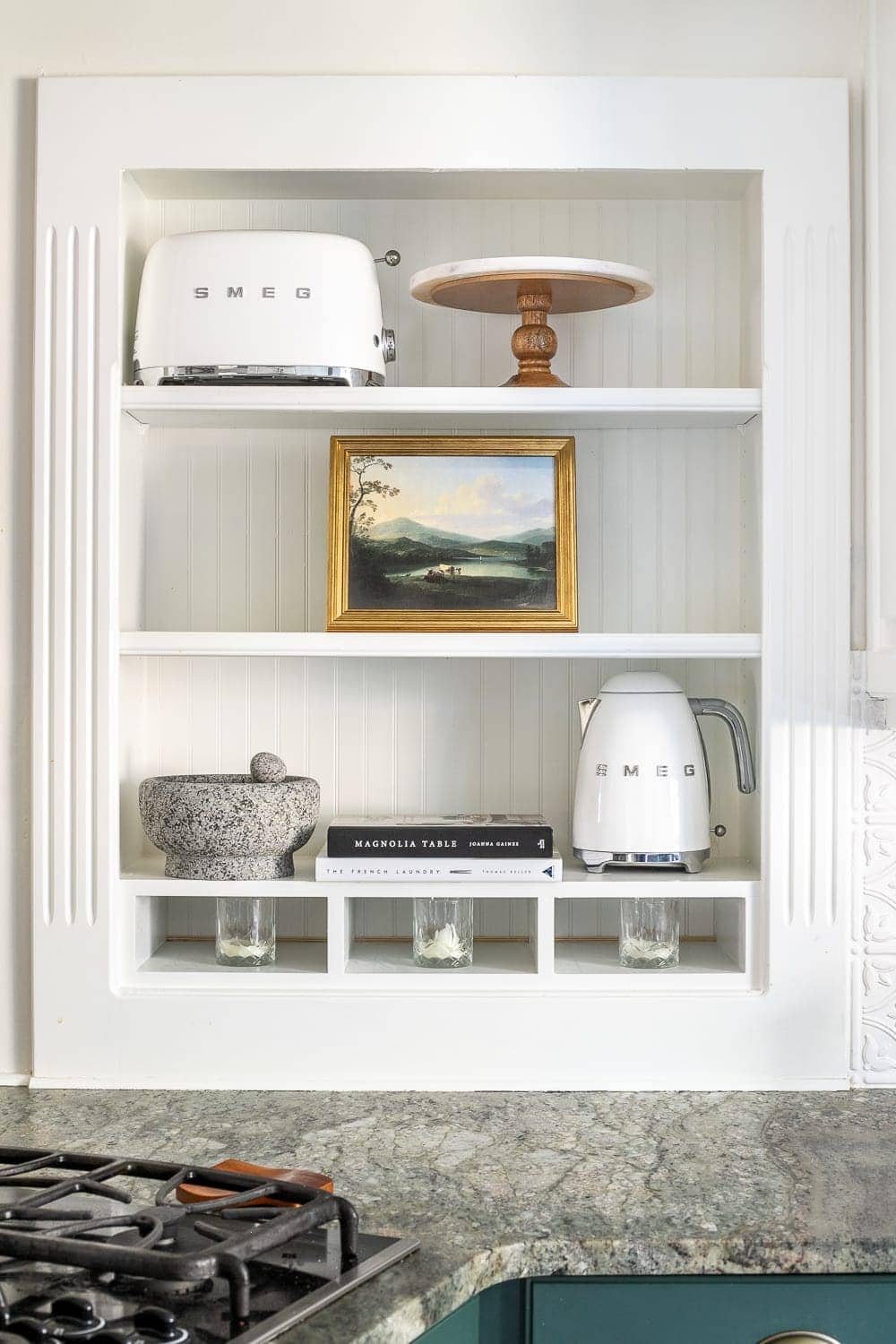 How to Decorate Shelves | 8 tips for decorating shelves to make them look perfectly styled and balanced every single time to make a statement in any room.