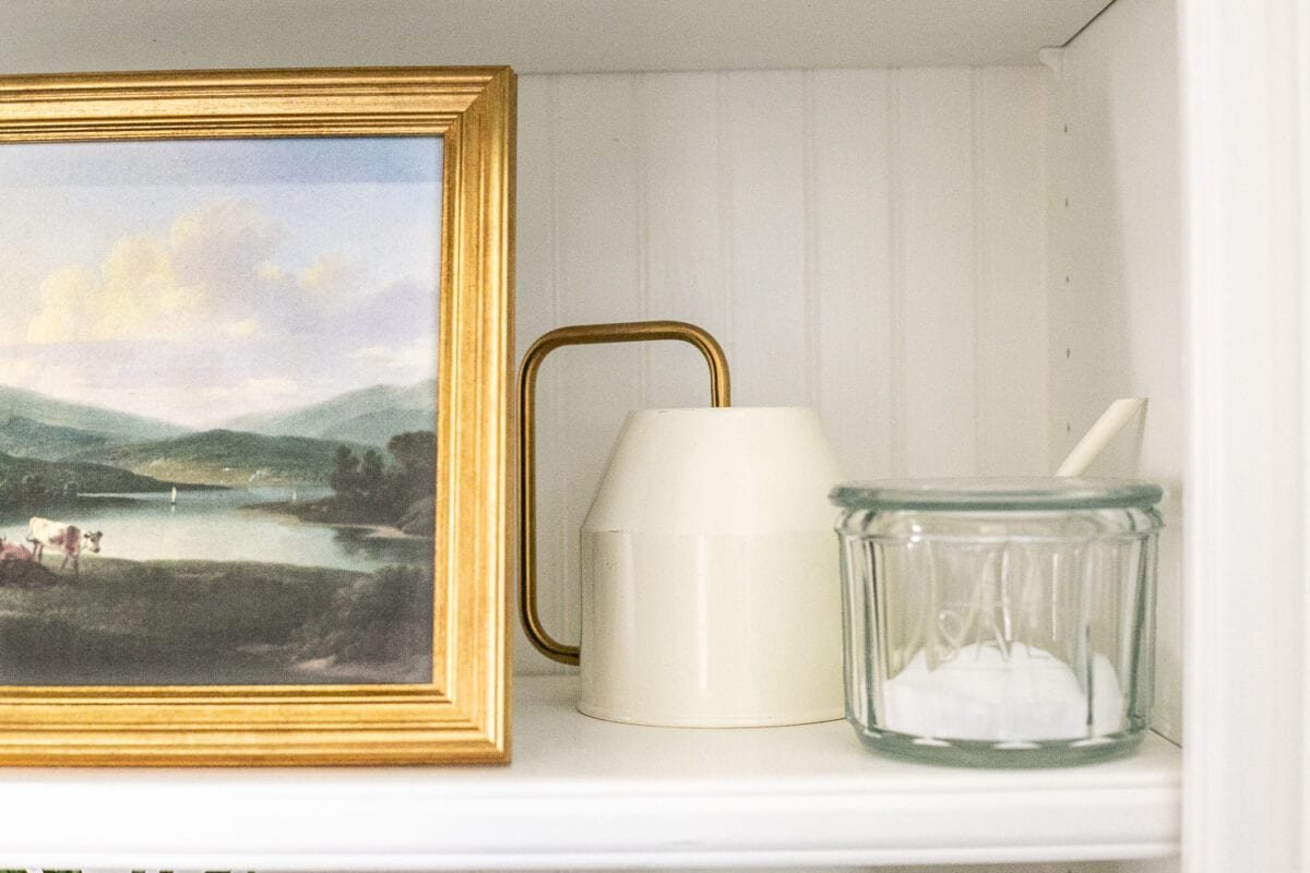 How to Decorate Shelves | 8 tips for decorating shelves to make them look perfectly styled and balanced every single time to make a statement in any room.