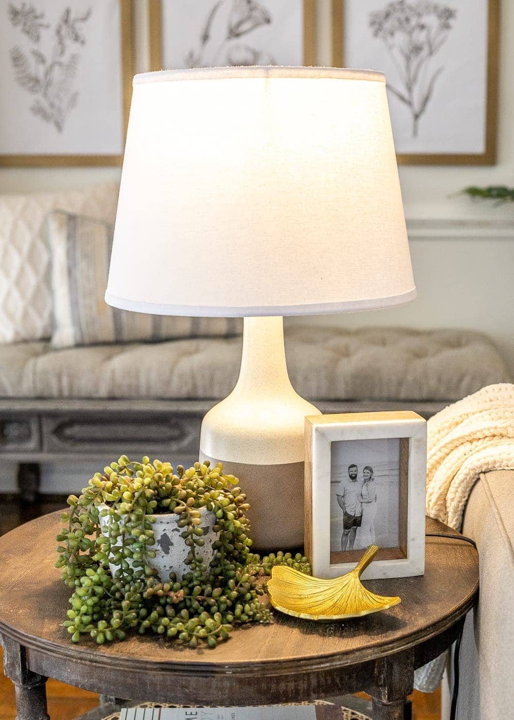 items to always use for end table decor