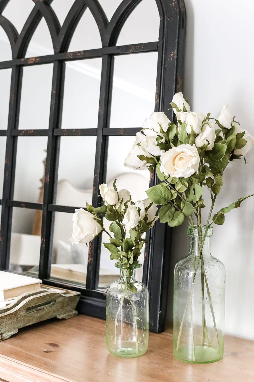 Simply Summer Bedroom Tour | unigumushane.com - A drab bedroom gets a sophisticated makeover using clearance items and thrift finds for a masculine / feminine balance styled for summer.