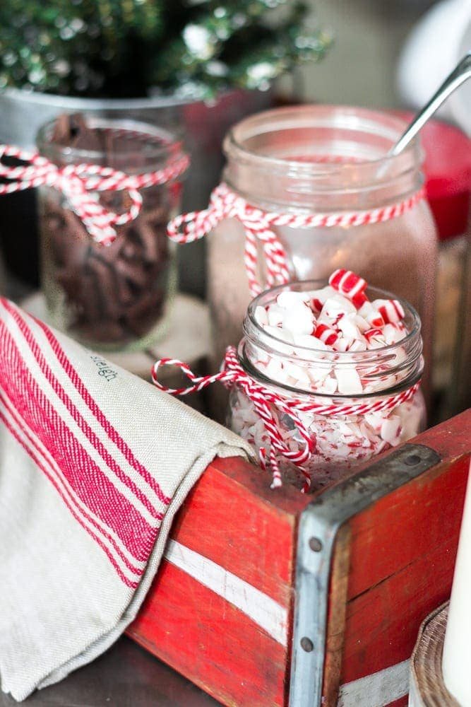 Soda Crate Hot Cocoa Bar & Free Printable Sign | unigumushane.com - Tips to set up a simple holiday hot cocoa bar using items already around your house plus a free downloadable hot cocoa bar sign printable.