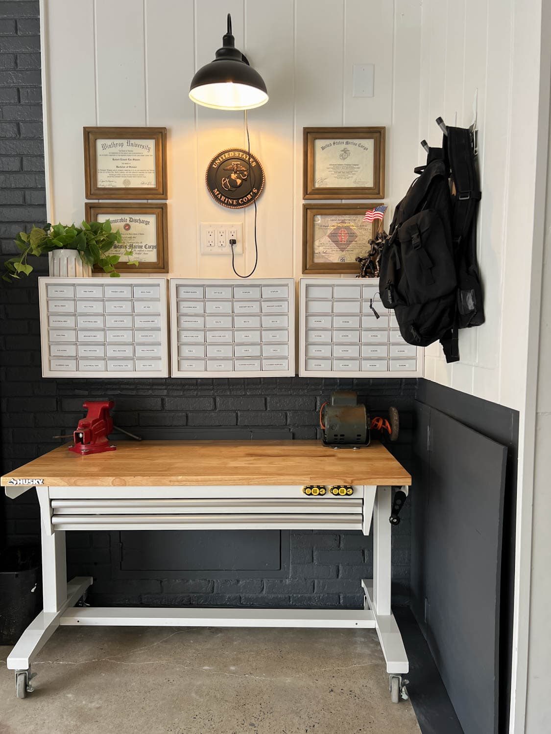 garage makeover workshop / man cave