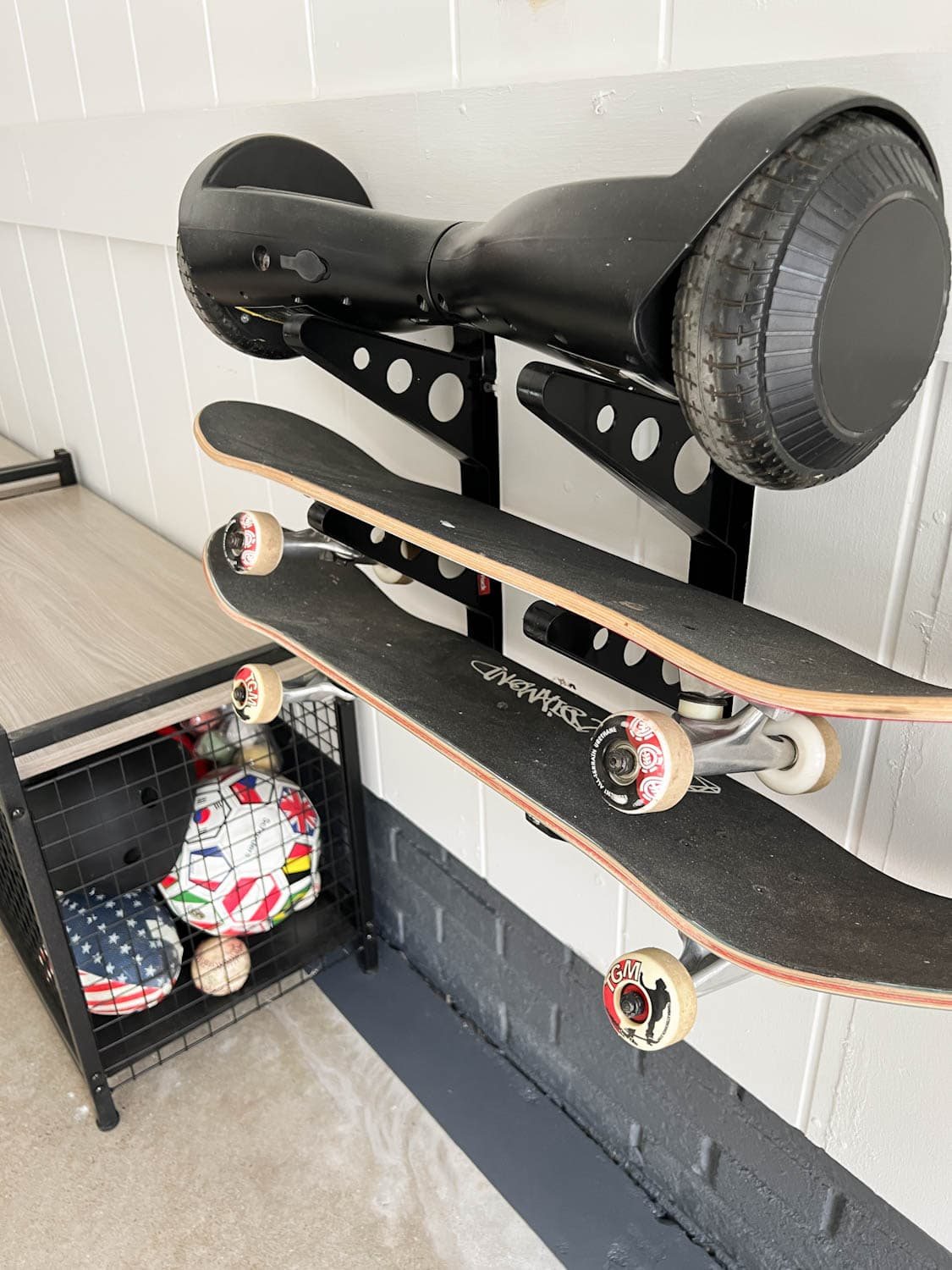 wall mounted skateboard rack