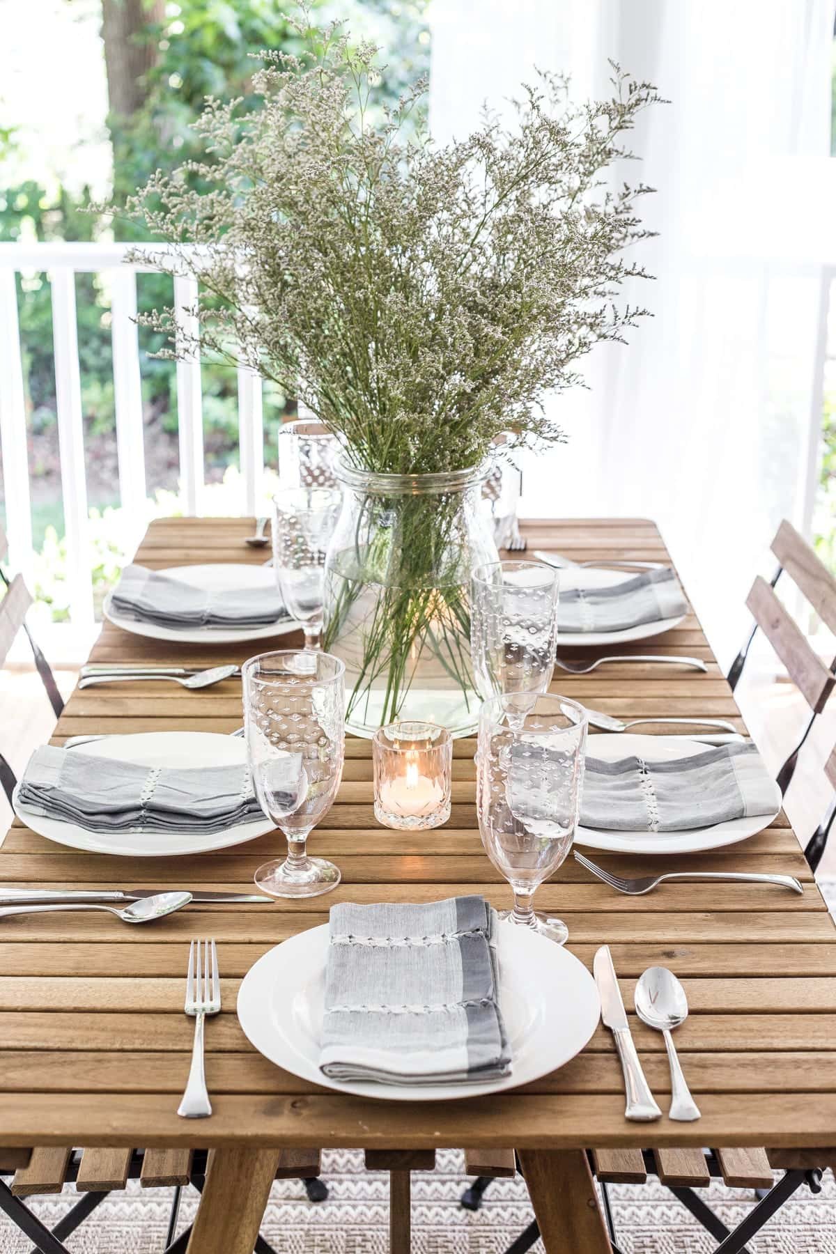 outdoor dining table