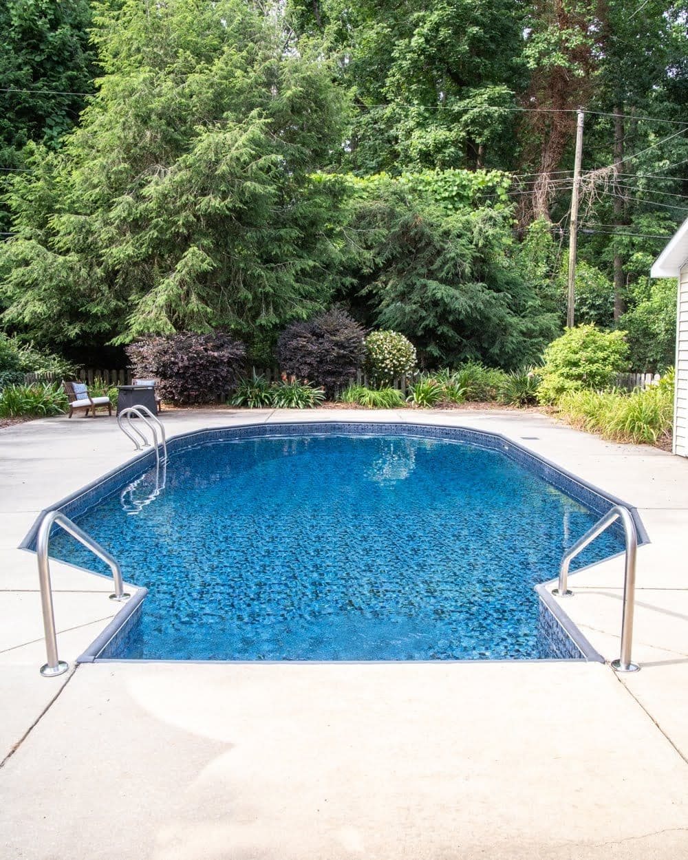 Swimming Pool Liner Makeover Reveal | vinyl pool liner from GLI Pool Products TrueStone Collection - Obsidian