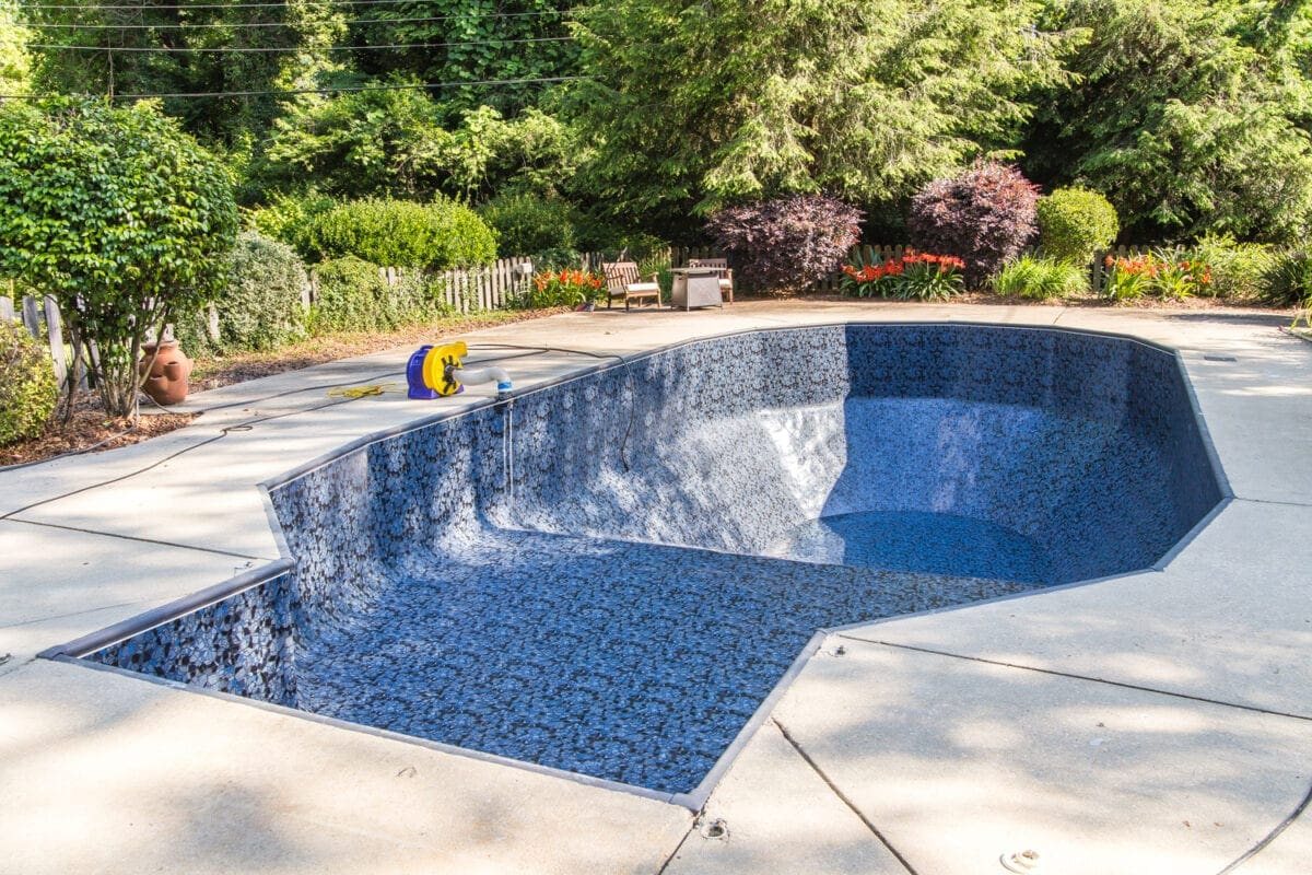 Swimming Pool Liner Makeover Reveal | Obsidian pool liner from GLI Pool Products TrueStone Collection
