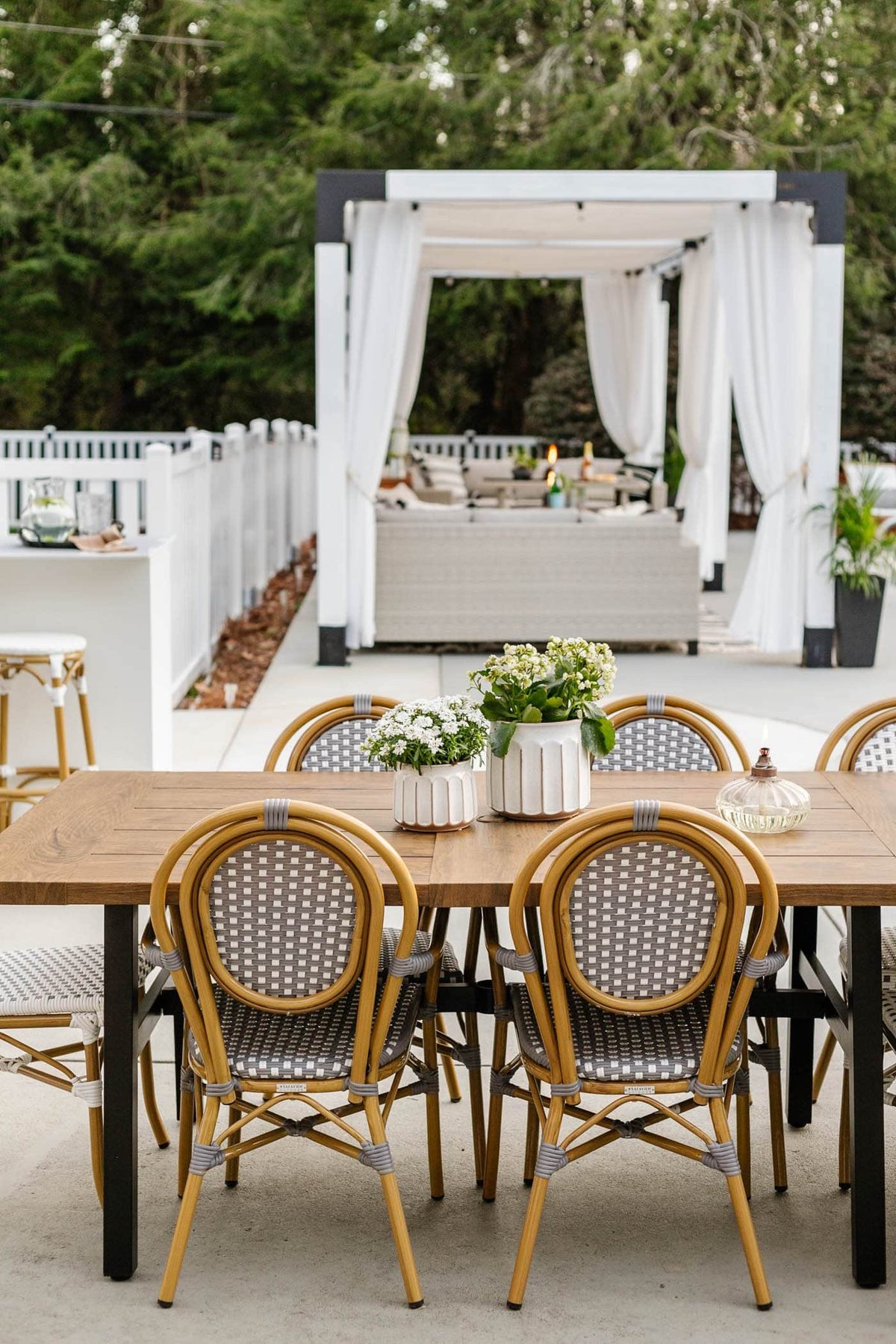 outdoor patio dining set with French bistro chairs al fresco