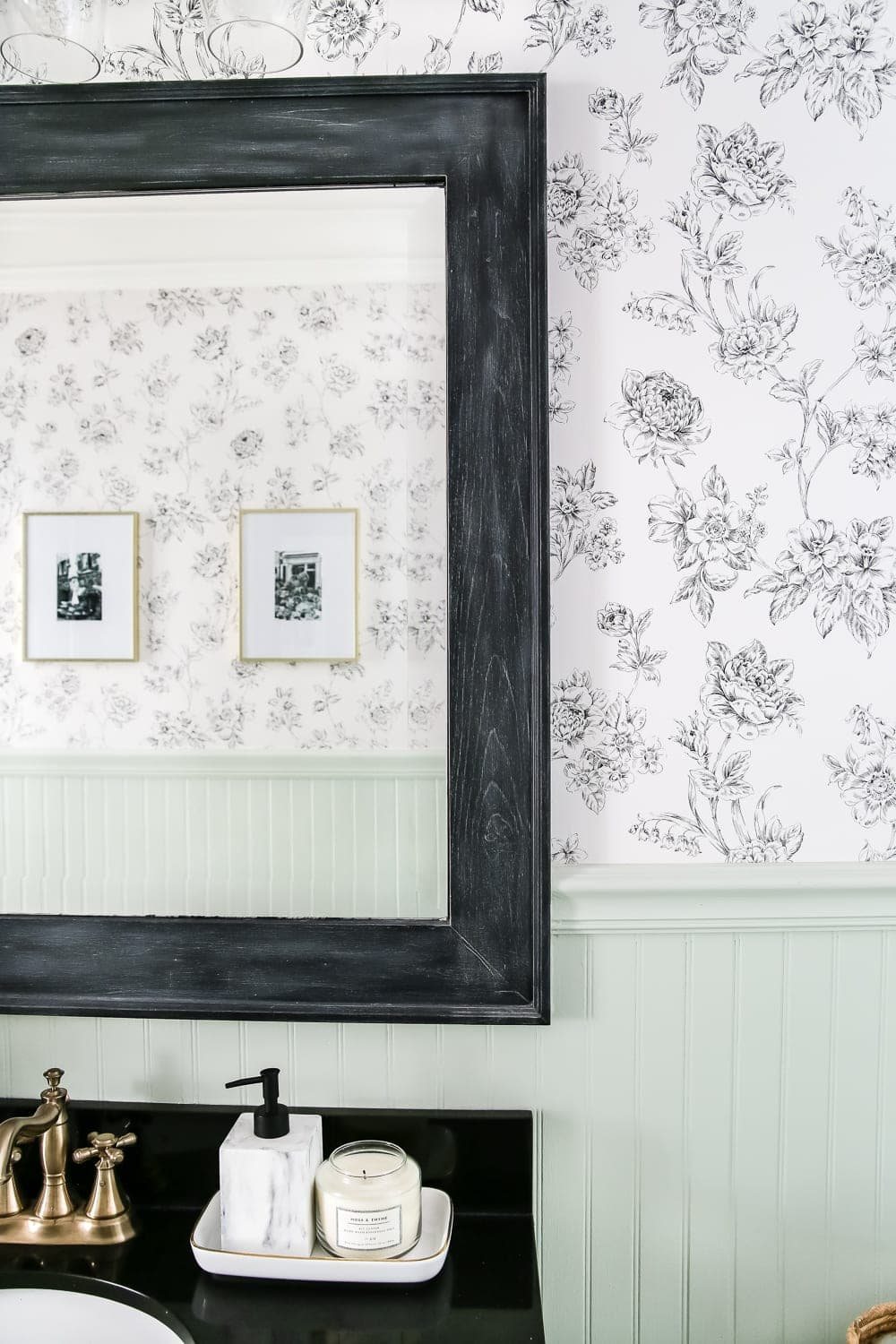 Dry Brushed Black Mirror Makeover | unigumushane.com - A plain, white painted bathroom mirror gets a high-drama weathered makeover with black paint and dry brushing. (Tutorial)