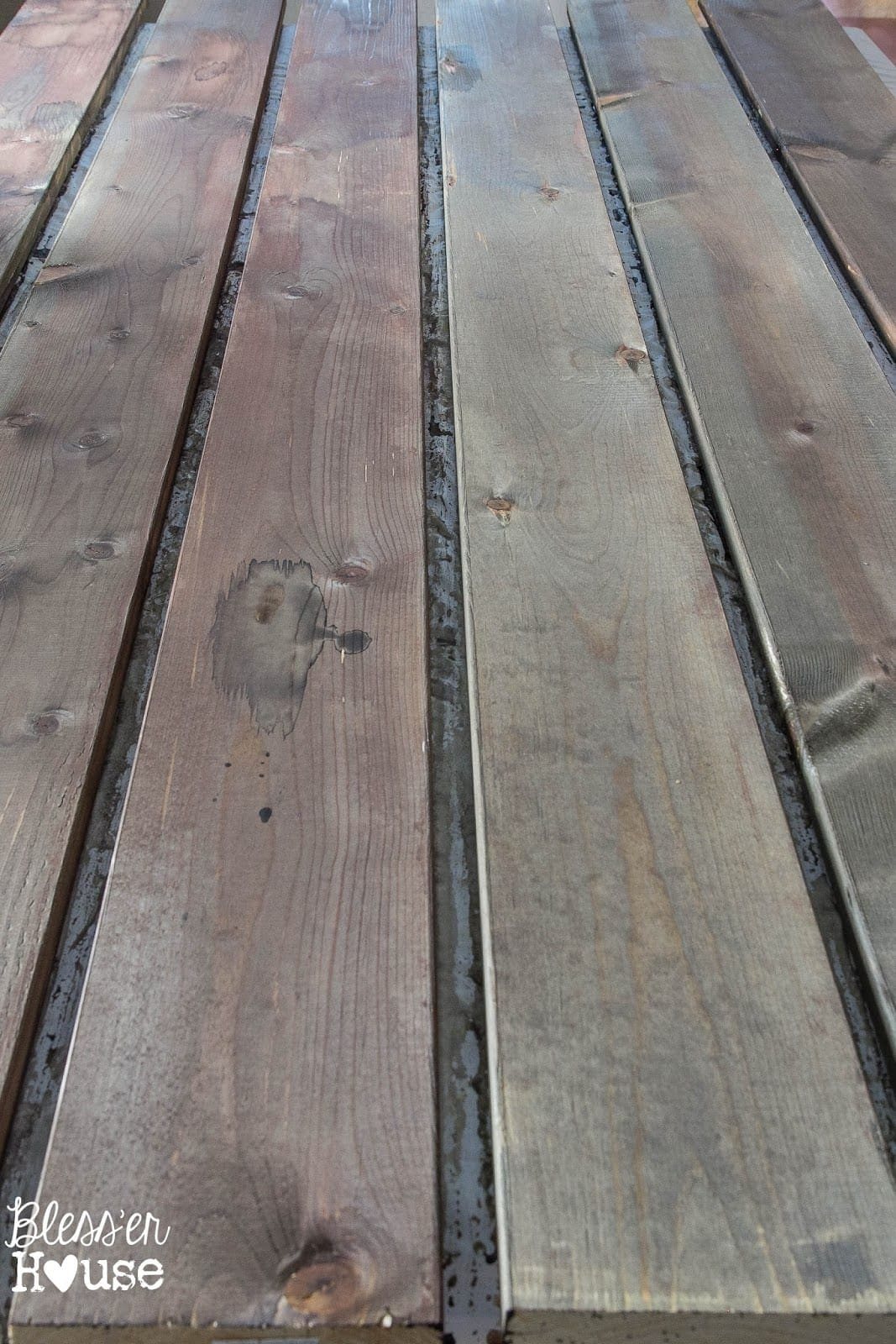 natural wood stain using tea, vinegar, and steel wool