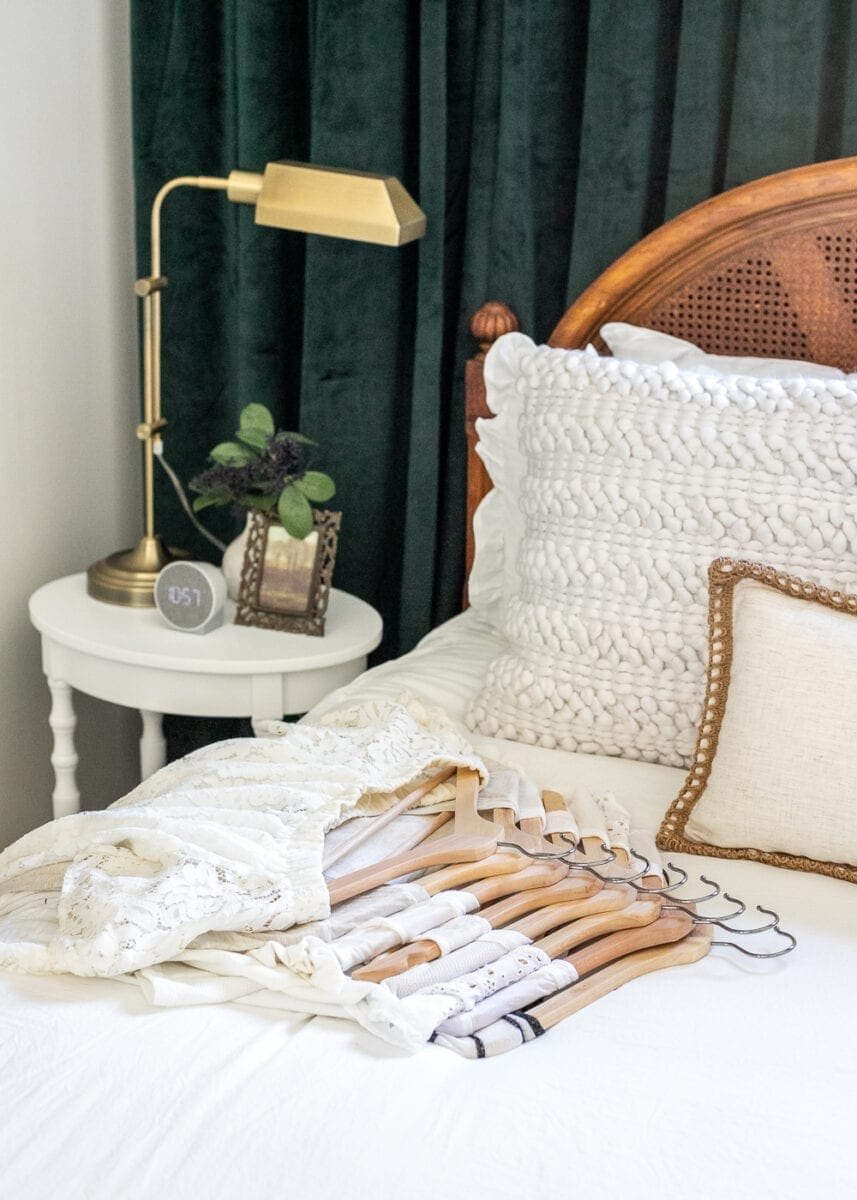 The Ultimate Closet Cleanout Cheat Sheet | A free printable with the easiest method to help you with closet cleanout to make more space in your wardrobe and leaves you feeling inspired every day.