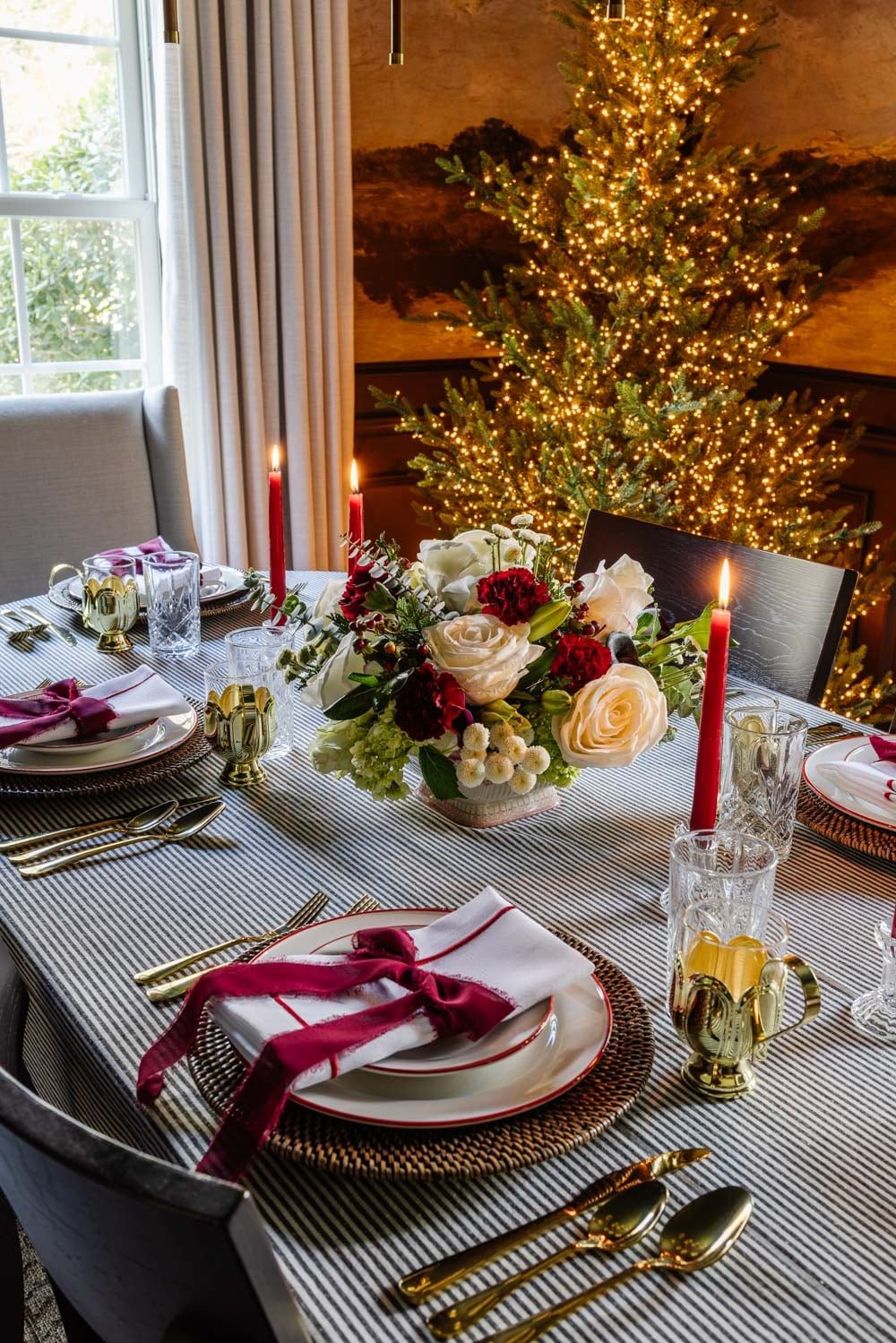 timeless christmas decor dining table centerpiece