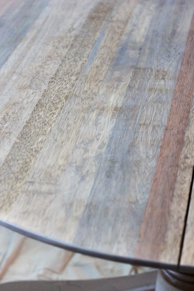 Weathered Oak Dining Table Makeover | unigumushane.com - A thrifted banged up dining table gets a simple weathered oak finish for a high-end designer look. This tutorial is so easy!