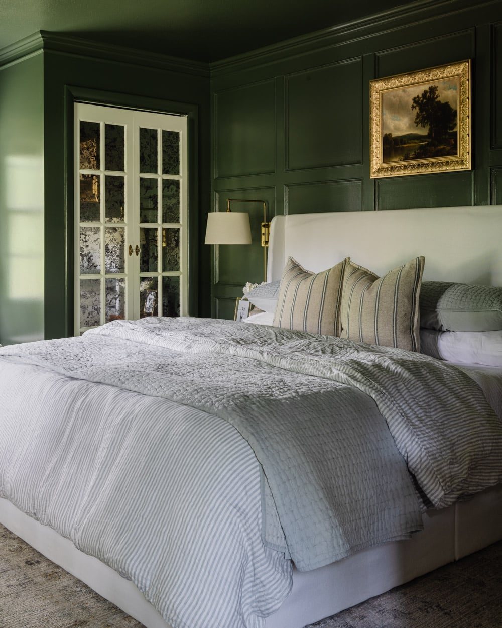 benjamin moore vintage vogue olive green bedroom