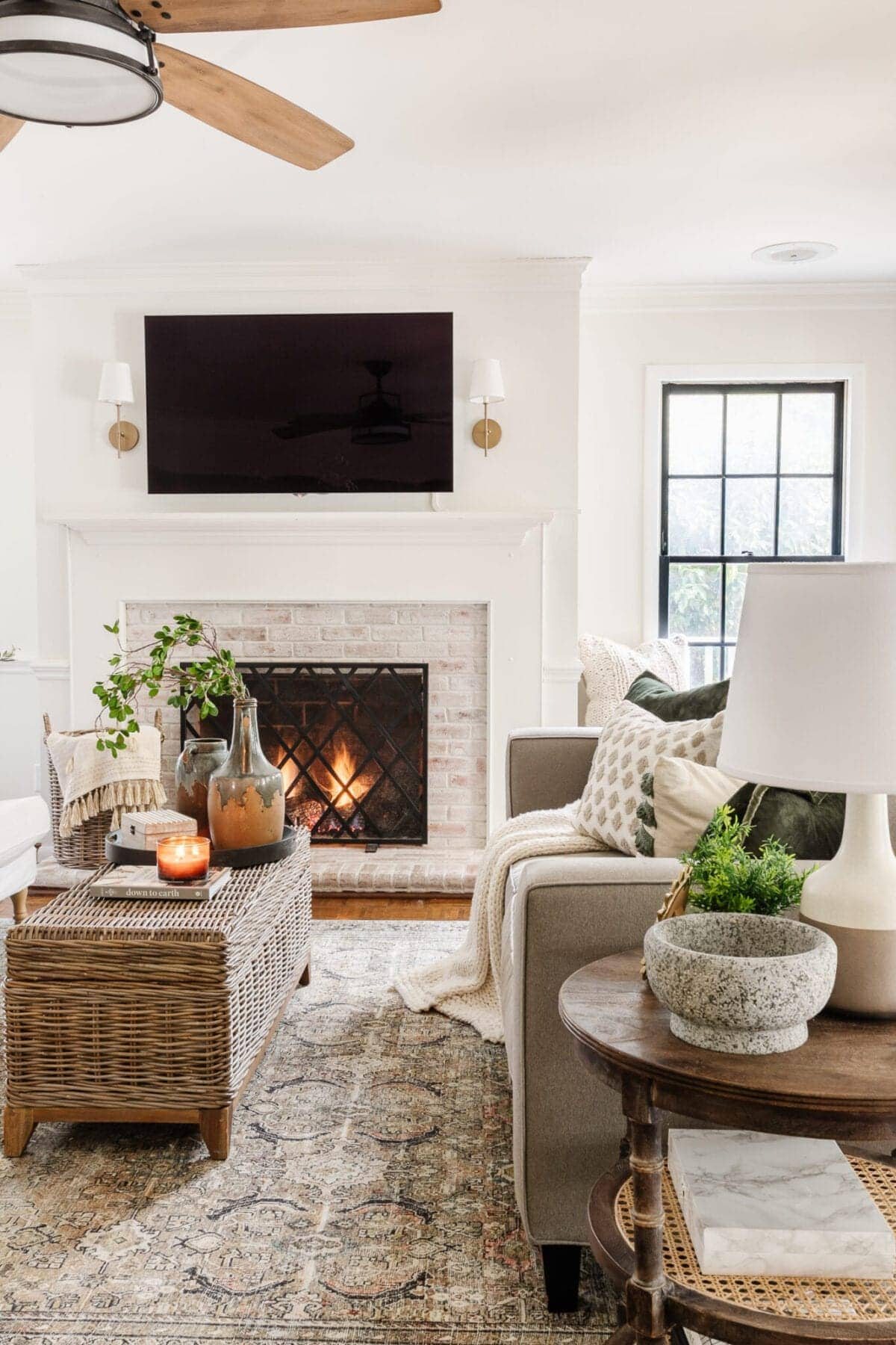 Winter Living Room & My Favorite Winter Decor