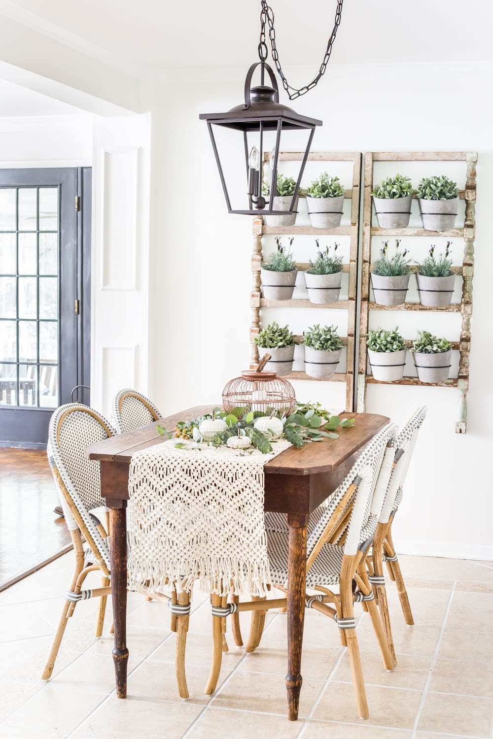 neutral fall breakfast nook