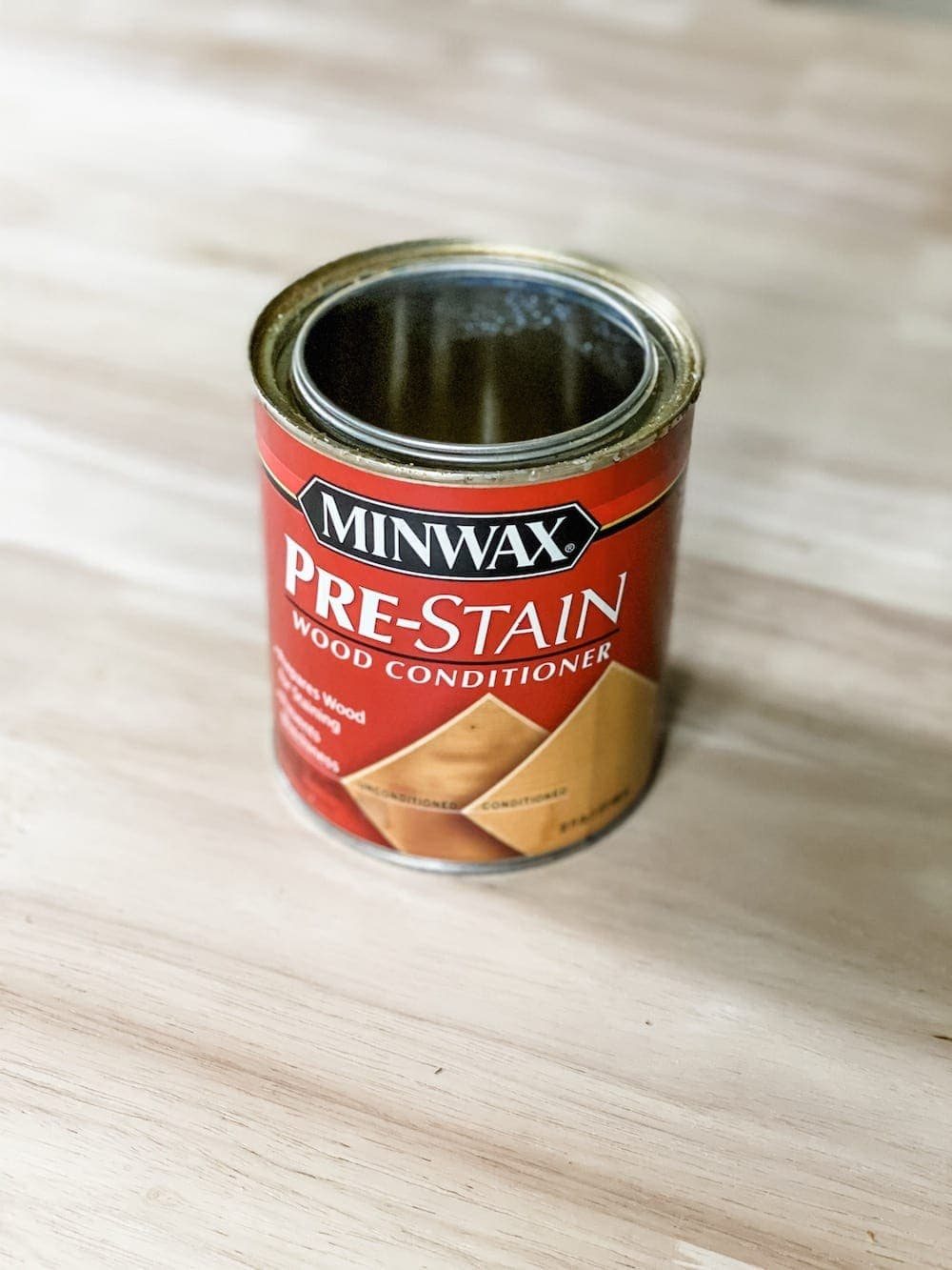 Minwax Pre-Stain Wood Conditioner - to prevent splotchy stained wood