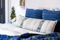 Cozy Blue and Neutral Christmas Bedroom Decor Ideas