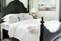 10 Small Bedroom Design Ideas to Maximize Space