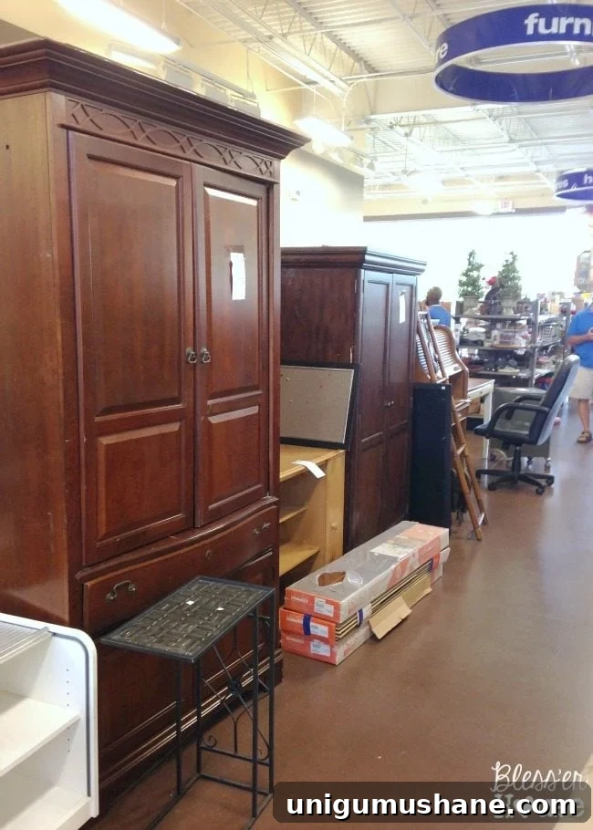 Insider Goodwill Thrift Shopping Tips From the Pros 4 12 Goodwill Shopping Secrets Revealed | Bless'er House -- Furniture is one of my favorite things to find and spruce up from Goodwill! There's so much potential in these cabinets, dressers, and media centers.