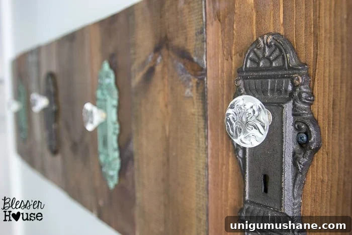 How to Make a Towel Rack from Antique Door Knobs 8 DIY Antique Door Knob Towel Rack | Bless'er House