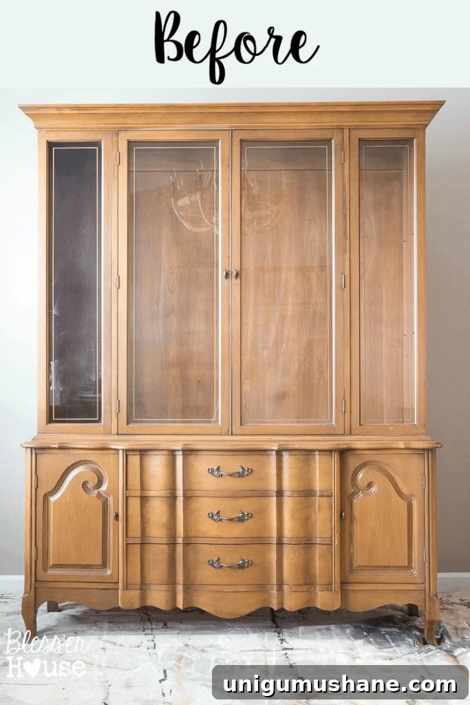 French Provincial China Cabinet Makeover in 2 Easy Steps | blesserhouse.com