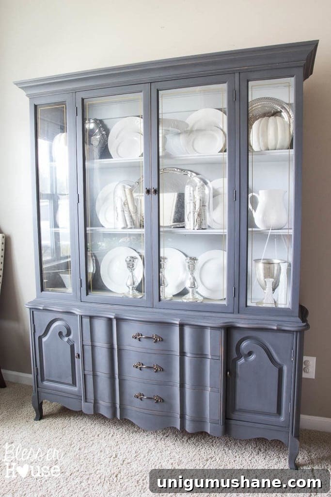 French Provincial China Cabinet Makeover in 2 Easy Steps | blesserhouse.com
