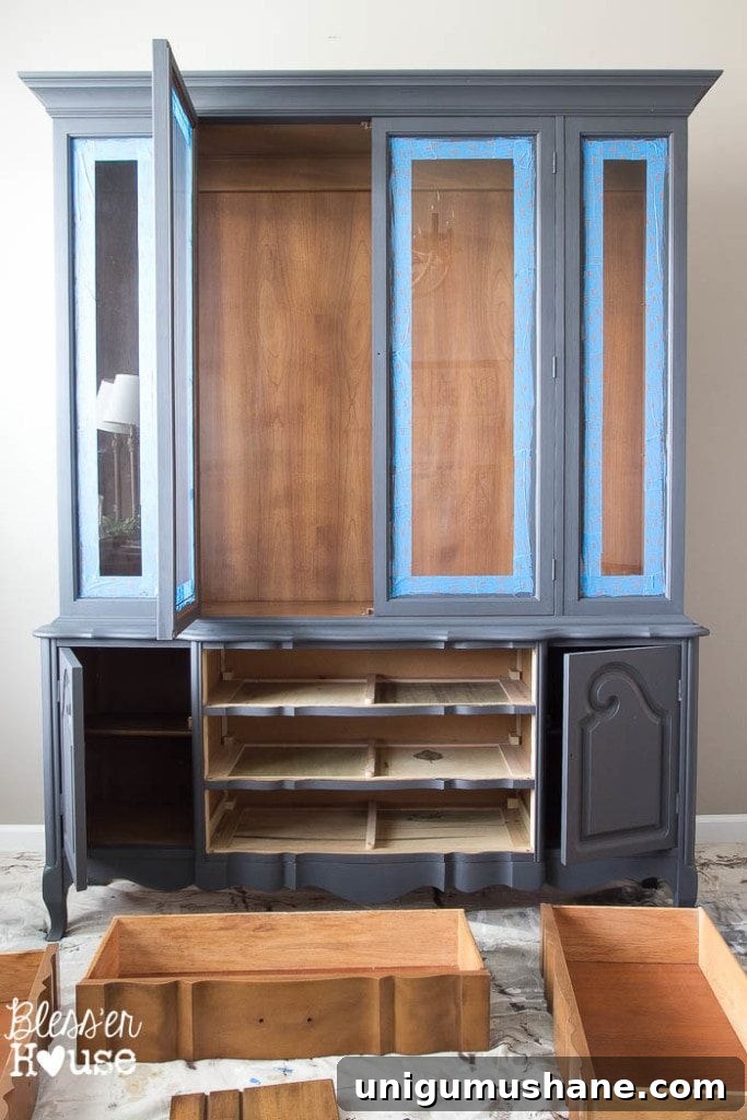 French Provincial China Cabinet Makeover in 2 Easy Steps | blesserhouse.com