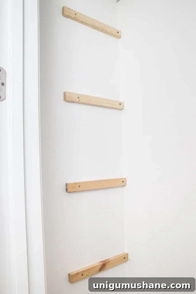 DIY Closet Shelves: Step-by-Step Build Guide 3 Basic DIY Closet Shelving | blesserhouse.com | Super awesome beginner home improvement project! And gets rid of those crappy wire shelves. Ew.