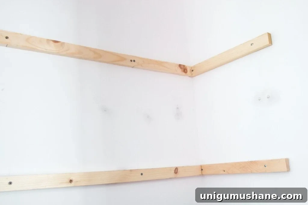 DIY Closet Shelves: Step-by-Step Build Guide 4 Basic DIY Closet Shelving | blesserhouse.com | Super awesome beginner home improvement project! And gets rid of those crappy wire shelves. Ew.