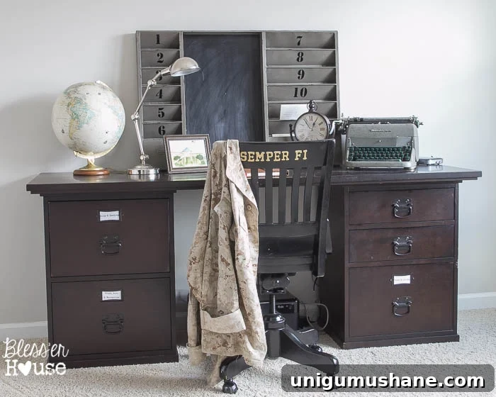 Vintage Military Foot Locker Makeover | blesserhouse.com