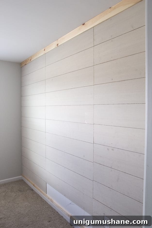 How to Build a Planked Board-and-Batten Accent Wall: Part 1 5 DIY Planked Board and Batten Accent Wall Part 1 | blesserhouse.com