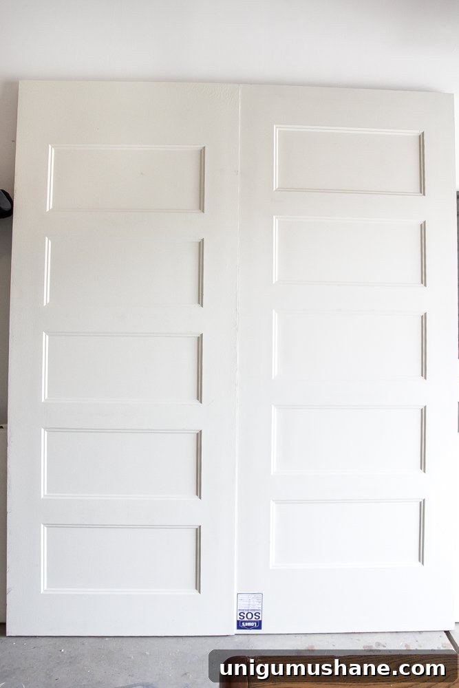 How to Distress Hollow Core Doors for a Rustic Look 5 How to Distress Hollow Core Doors to Get a Chippy Paint Finish | blesserhouse.com
