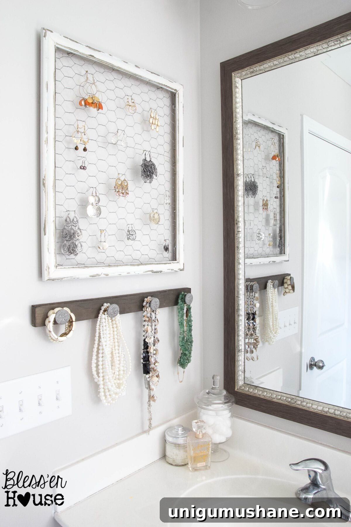 18 Affordable DIY Wall Decor Ideas to Transform Any Room 13 jewelry organizer made from a thrifted frame and chicken wire for diy wall decor ideas