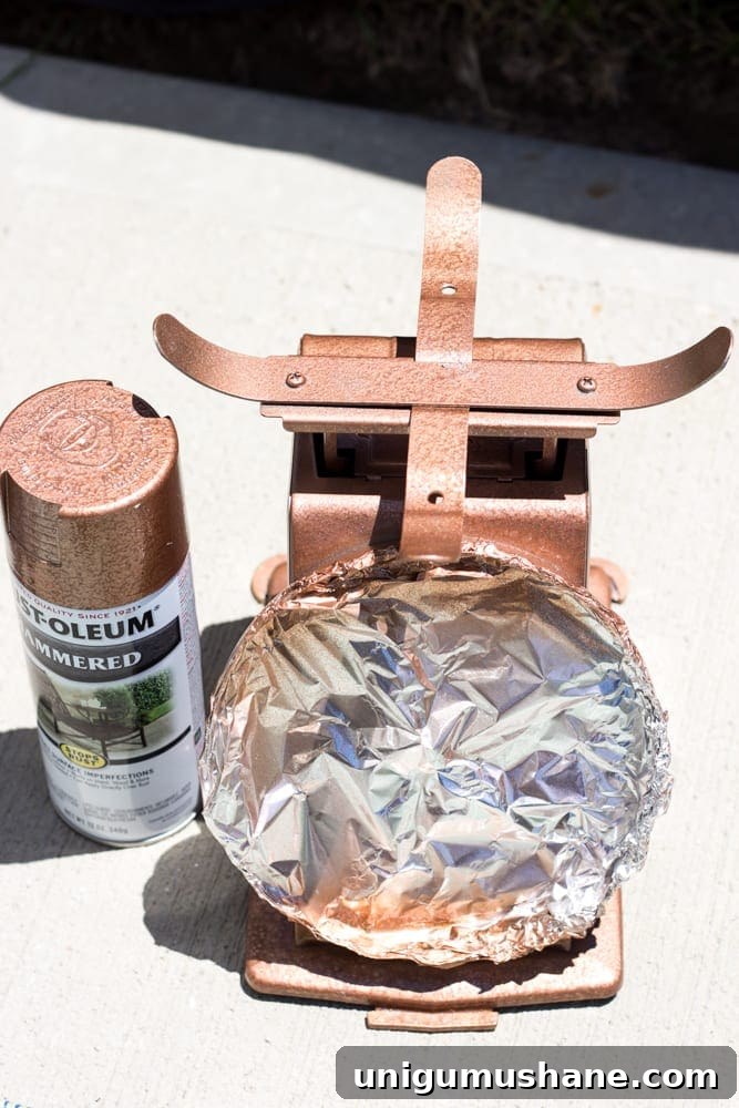 DIY Faux Rust Finish for a Vintage Scale Makeover 4 Faux Rusted Vintage Scale Makeover | blesserhouse.com - How to create a faux rust finish with paint on a steel kitchen scale.
