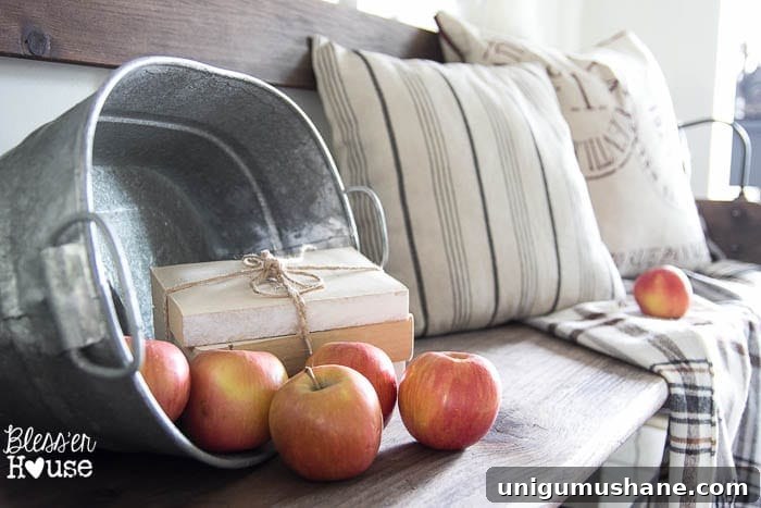 10 Thrift Store Finds You Should Always Buy 14 10 Items to Always Buy at Thrift Stores | blesserhouse.com - Lots of great, inexpensive home decor ideas from the thrift store!