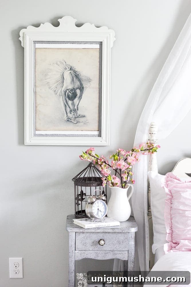 Turn Old Picture Frames into Stylish Mirrors 11 Repurposed Mirror Picture Frames | blesserhouse.com - How to repurpose mirrors into picture frames along with an honest first-timer's review of Joanna Gaines' Magnolia Home Paint.