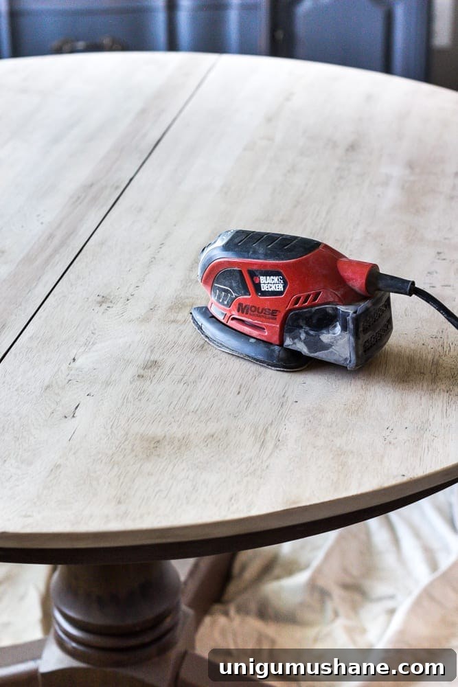 How to Refinish a Weathered Oak Dining Table 4 Weathered Oak Dining Table Makeover | blesserhouse.com - A thrifted banged up dining table gets a simple weathered oak finish for a high-end designer look. This tutorial is so easy!