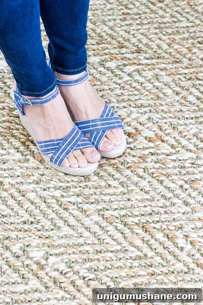 Jute Rug Buying Guide: What to Know Before You Buy 5 What to Know Before Buying Jute Rugs | blesserhouse.com - A totally honest review with the pros and cons for what to know before buying jute rugs along with where to buy them on a budget.