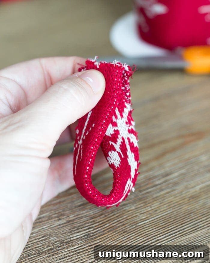 How to Make Nordic Sweater Mini Christmas Trees 7 DIY Nordic Sweater Mini Christmas Trees | blesserhouse.com - How to make Nordic sweater mini Christmas trees using just florist foam, ribbon, and hot glue for cute decor accents on tabletops and mantels.