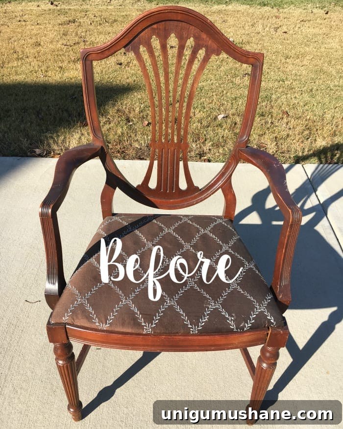 Hand-Painted Raw Silk Accent Chair for Master Bedroom 2 French Style Painted Master Bedroom Chair | A yard sale Duncan Phyfe chair gets a Magnolia Home style French inspired makeover using Fusion Mineral Paint in creamy white Raw Silk.