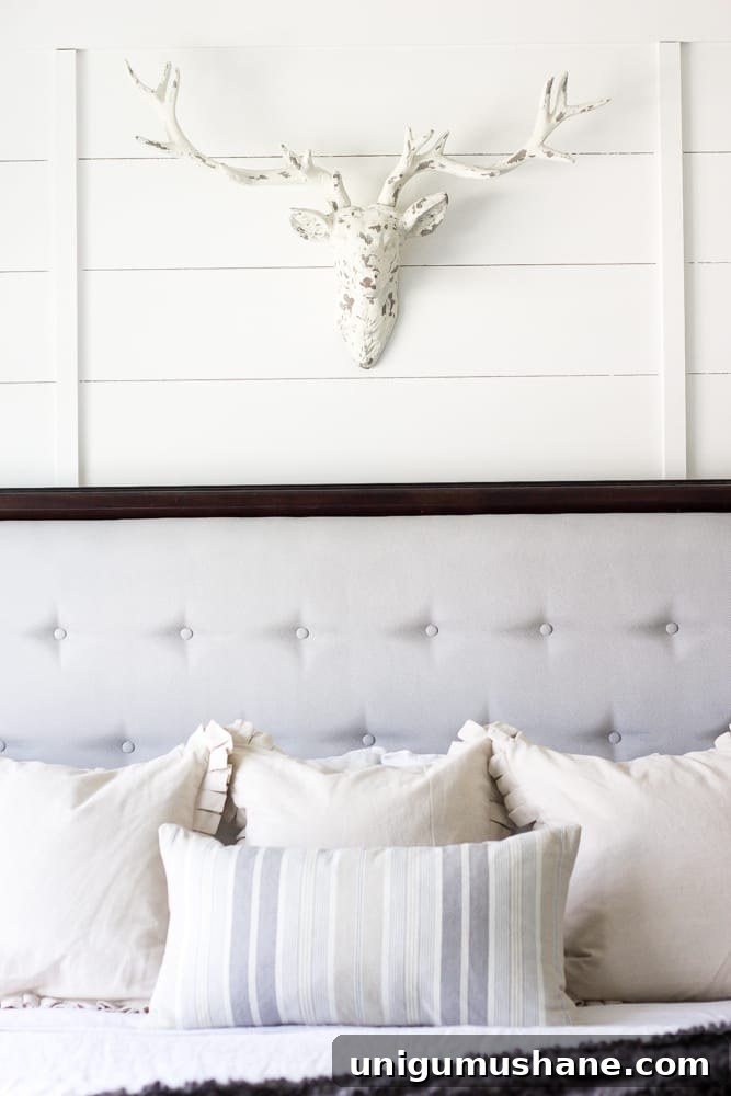 18 Ways to Add Farmhouse Charm to a Builder-Grade Home 11 Shiplap accent wall