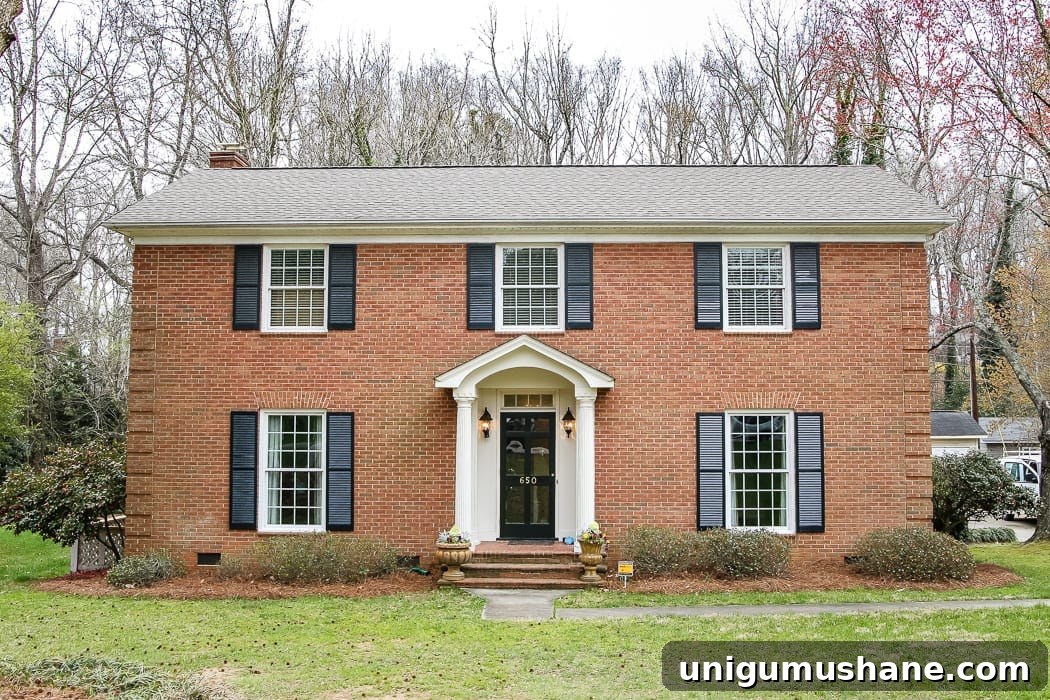New House Tour: Sneak Peek Inside 3 img 26531 2
