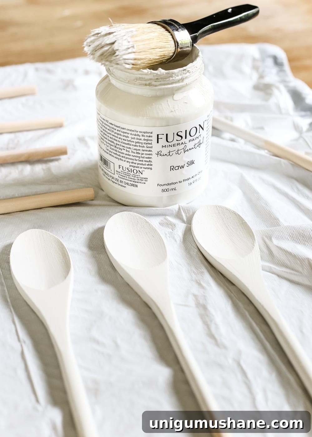 DIY Wooden Spoon Plant Markers: Stylish Garden Labels 4 Painting wooden spoons for garden markers