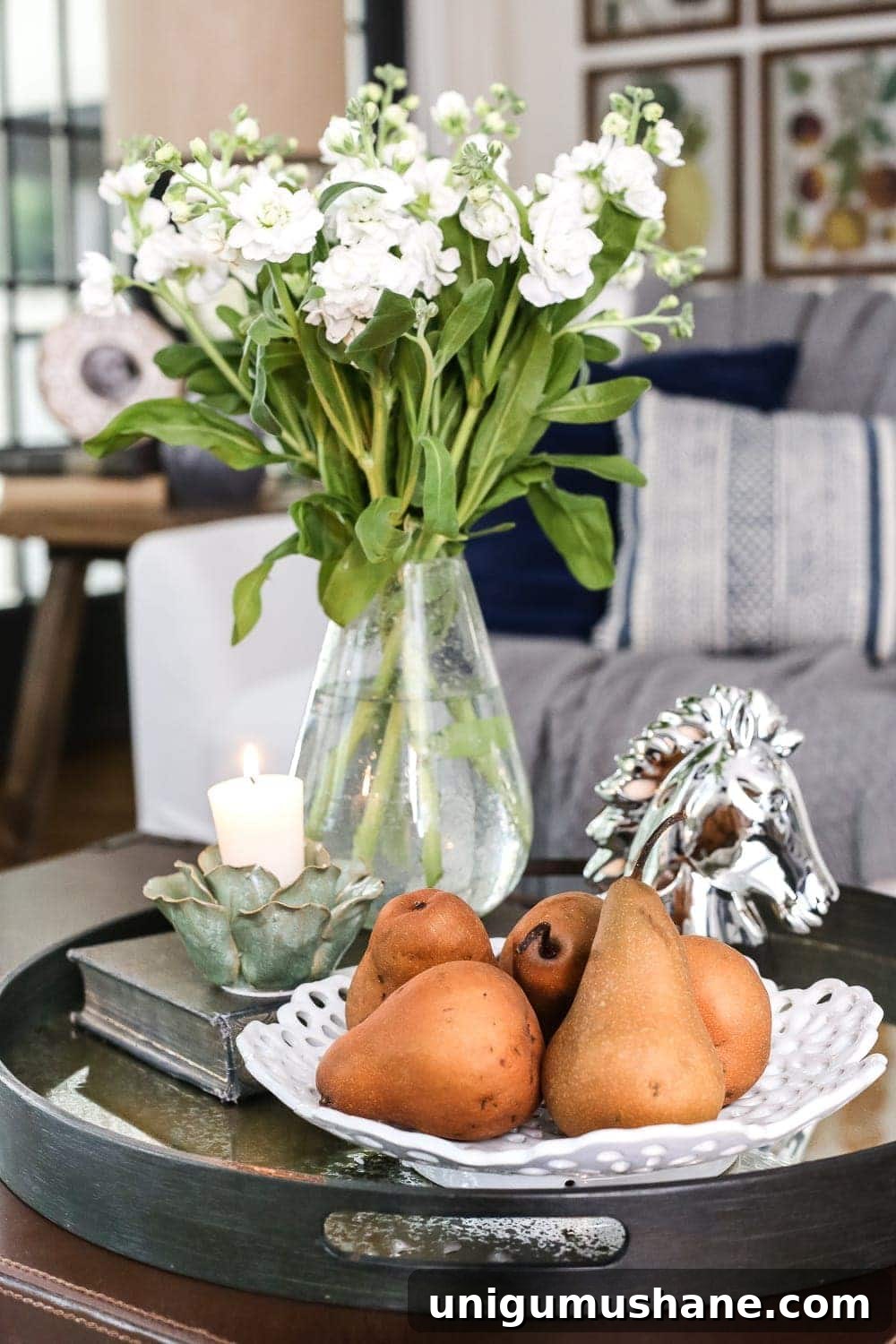 Budget-Friendly Luxury Home Decor That Looks Expensive 8 How to Make Your Home Look Luxurious on a Budget | blesserhouse.com - 8 tips to make your home look luxurious on a budget with ideas for choosing finishes, lighting, art, and small details that only look expensive. living room art